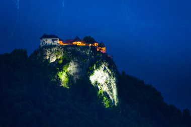 Geceleri Bled Kalesi