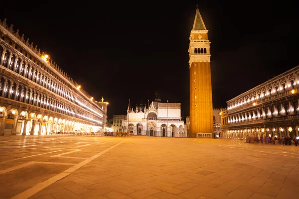 Piazza San Marco la nuit — Photo