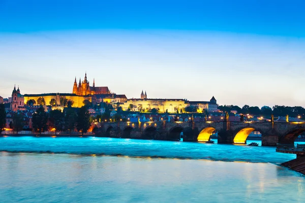 Charles Bridge in the dusk — Stock Photo, Image