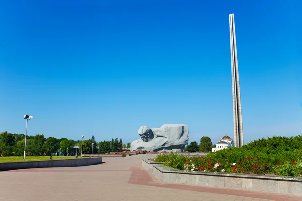 Obelisco e monumento de soldado desconhecido — Fotografia de Stock