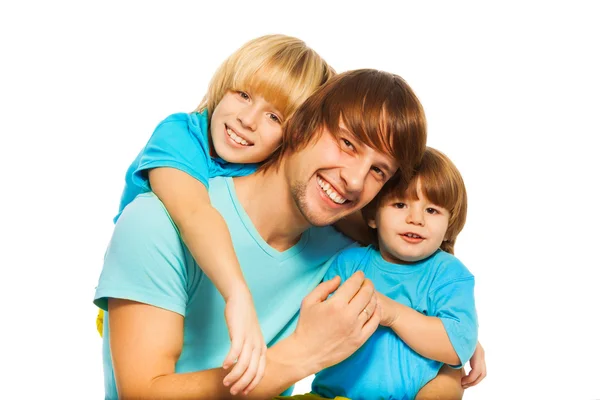 Pai com dois filhos — Fotografia de Stock
