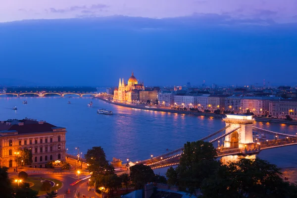 Chain Bridge   in Budapest — Stock Photo, Image