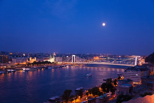 Budapeşte'megyeri Köprüsü — Stok fotoğraf