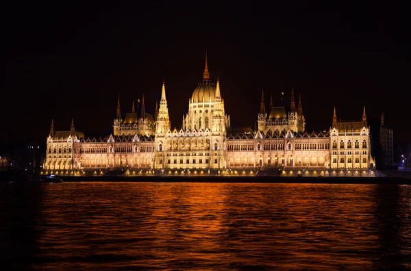 Budapest parliament — Stock Photo, Image