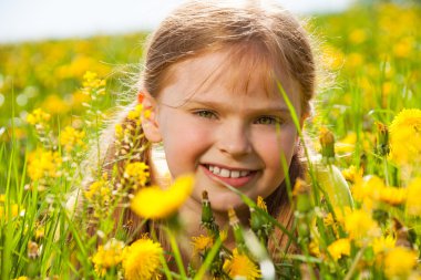 dandelions portre gülümseyen kız güzel