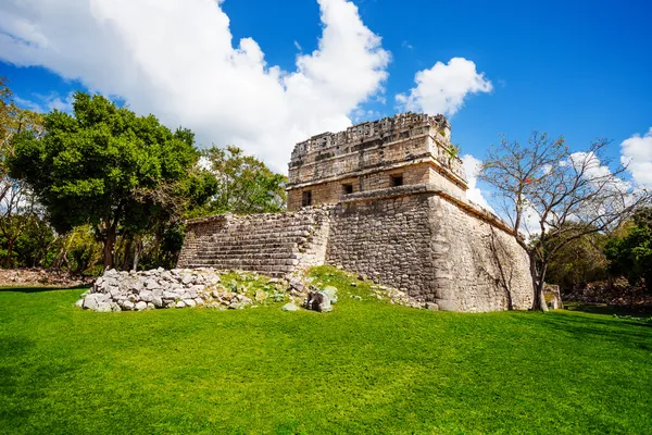 Deel van el caracol, een observatorium in de buurt van chichen itza — Stockfoto