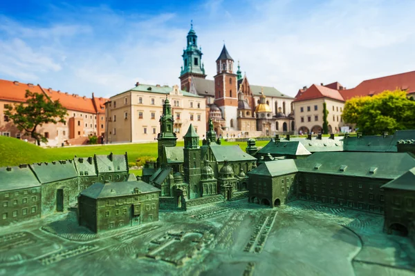 Skulptur der Stadt, königliche Erzkathedrale Basilika — Stockfoto