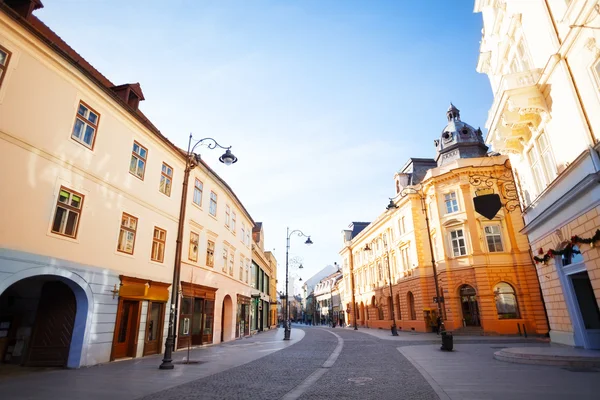 Strada Nicolae Balcescu in sunshine, Sibiu city — Stock Photo, Image