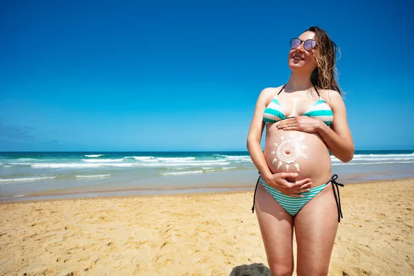 Begreppet Bild Solen Ritning Med Solkräm Lotion Cram Månader Gravid — Stockfoto