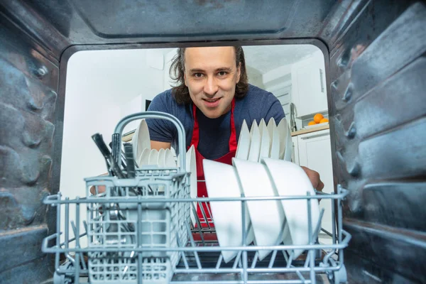 Man Kitchen Look Dishes Dishwasher Portrait Plates — Stock Photo, Image