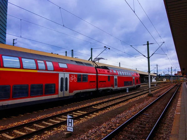 Plataforma Rieles Tren Con Locomotoras Estación Alemania Europa — Foto de Stock