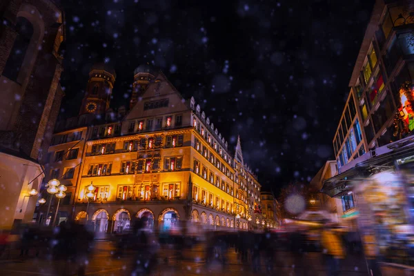 Zimowa Noc Bożego Narodzenia Widok Monachium Centrum Katedry Frauenkirche Bawaria — Zdjęcie stockowe