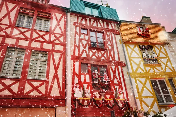 Oude Middeleeuwse Huizen Orleans Tijdens Sneeuw Winter Frankrijk — Stockfoto