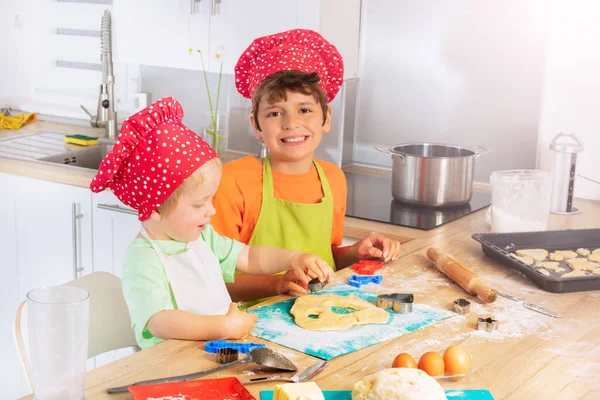 Children Cut Out Forms Dough Baking Cookies Home Kitchen Putting — Stock Photo, Image