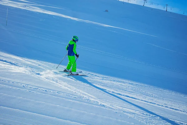 Action Image Boy Ski Downhill Fast Fresh Track Sunny Morning — Zdjęcie stockowe