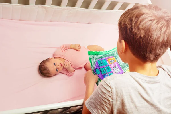 Child Show Drawing Hands Little Baby Girl Pink Crib — ストック写真