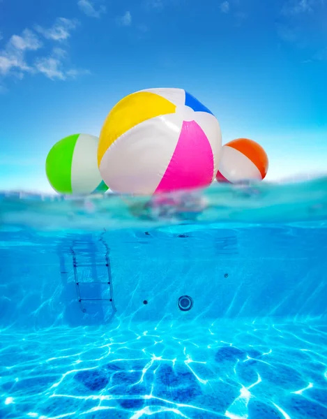 Inflatable Balls Float Water Split Underwater Pool Vacation Photo — 图库照片