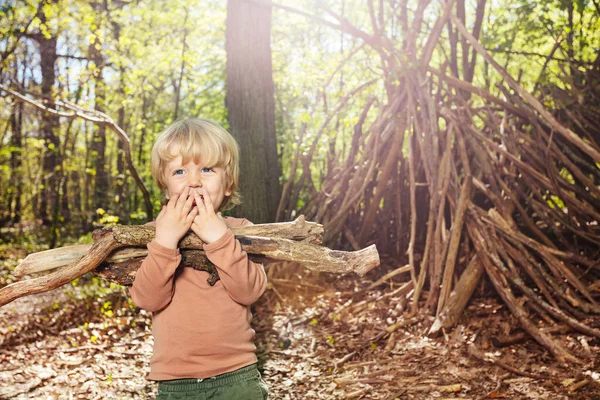 Happy Little Child Boy Pile Brushwood Forest Build Hut Branches — 图库照片