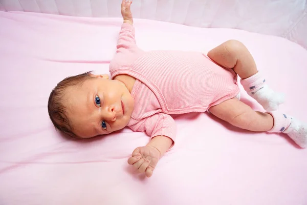 Portrait Little Newborn Baby Girl Lay Pink Crib — Stockfoto