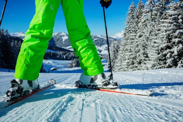 Close Photo Alpine Skier Focus Ski Legs Stand Track Beautiful — Stock Photo, Image