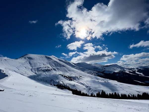 Panorama Alpine Ski Tracks Mountain Tops High Alps Mountains Sunny — Stockfoto