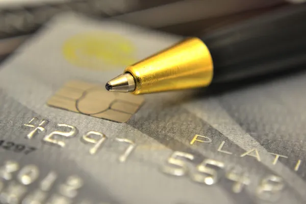 Pen and credit cards — Stock Photo, Image