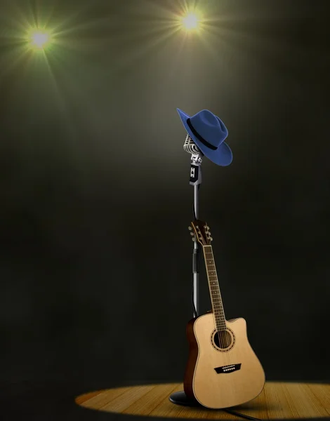 Gitarr och mikrofon på scenen med projektor lampor — Stockfoto