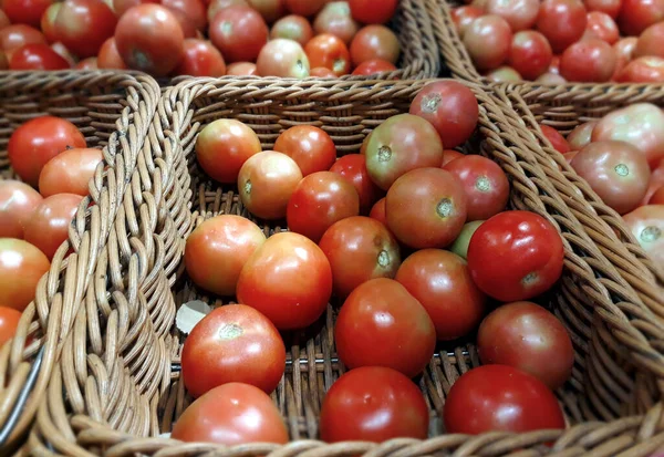 Rohe Tomaten Gemüse Hintergrund Supermarkt Stockbild