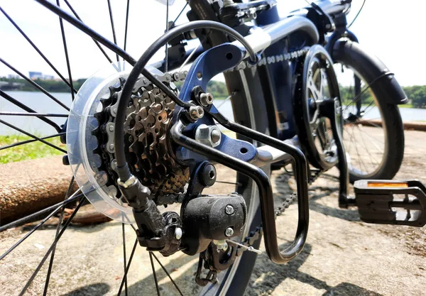 Bicycle Gear Wheels Close Mechanic Gears Cassette Chain Rear Wheel — ストック写真
