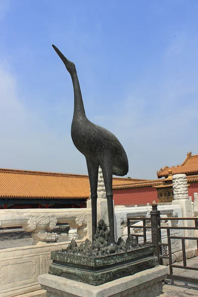 Grúa de bronce, Ciudad Prohibida, Pekín, China — Foto de Stock