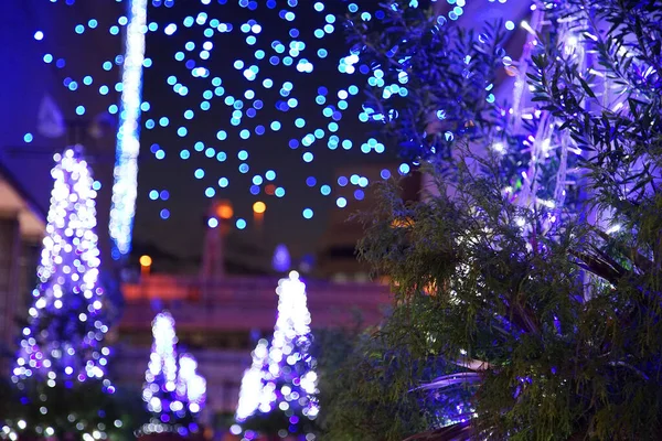Luzes Natal Azuis Nas Ruas Cidade Noite — Fotografia de Stock