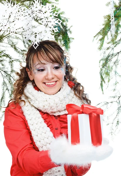 Sexy vrouw met heden verpakt in wit papier — Stockfoto