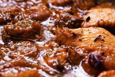 tavuk üzerinde kapat