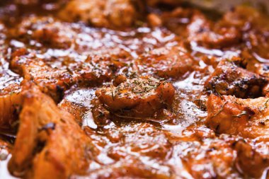 tavuk üzerinde kapat