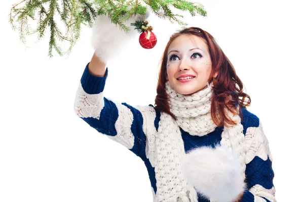 Mooie vrouw in warme kleding — Stockfoto