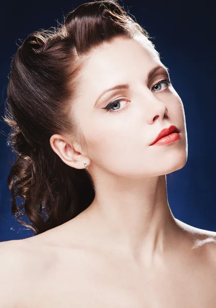Žena s barevným make-upem — Stock fotografie