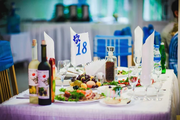 Conjunto de mesa para una fiesta — Foto de Stock