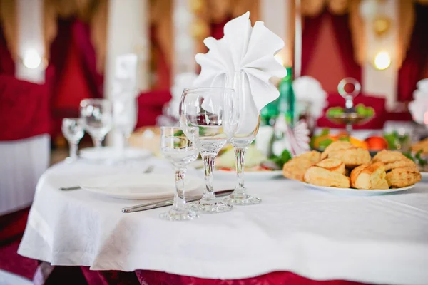 Conjunto de mesa para una fiesta — Foto de Stock