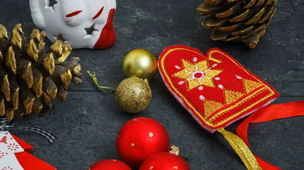 Kerst Decoraties Rood Goud Kleur Zwarte Achtergrond — Stockfoto