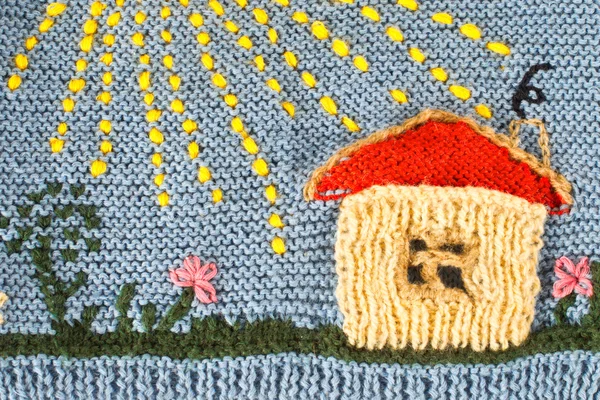 Casa lavorata a maglia al sole — Foto Stock