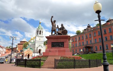 Nijniy Novgorod çikolatalı ve pozharsky ve st. john Kilisesi anıt