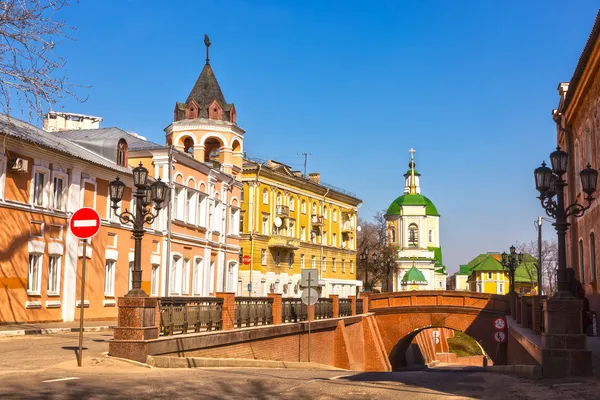 Voronezh Marzo día soleado. Puente de piedra —  Fotos de Stock