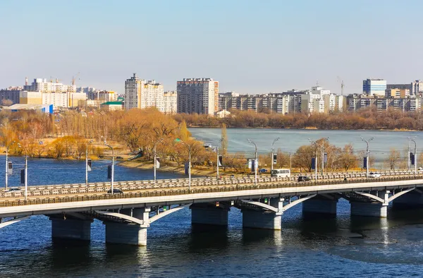 Voroněž v březnu, druhu na chernavsky most a vlevo pobřeží Royalty Free Stock Fotografie