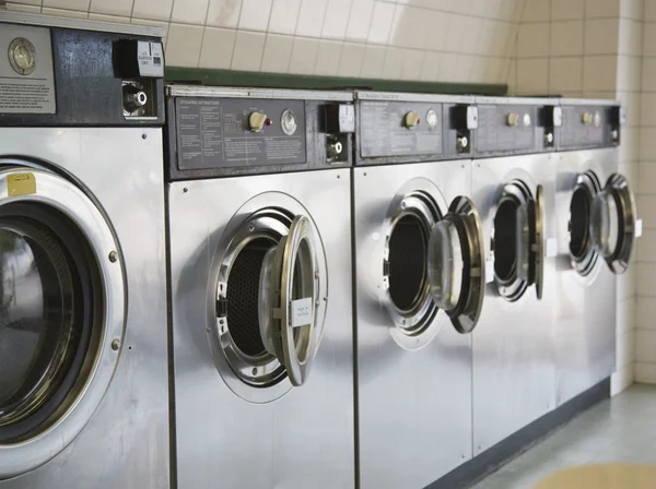 Laundromat front loading washers — Stock Photo, Image