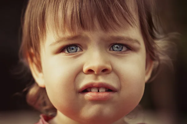 Nahaufnahme kleines Mädchen Gesicht — Stockfoto