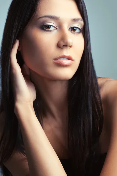 Retrato de mujer hermosa —  Fotos de Stock