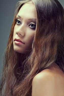 tatlı kadın yüzü portre