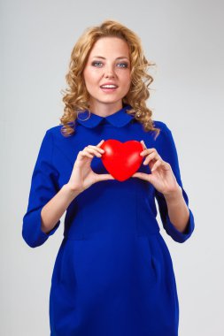 kadın holding kalp