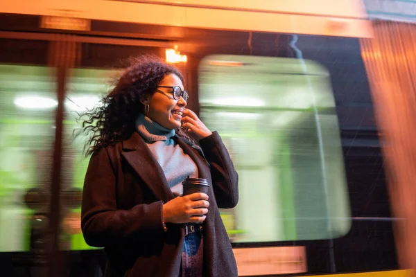 Young Woman Holding Coffee Leaving Tramway — Stock Photo, Image