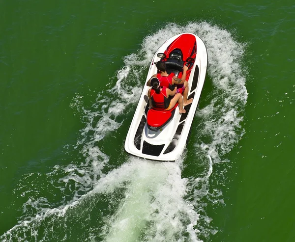 En jet ski byggd för två — Stockfoto